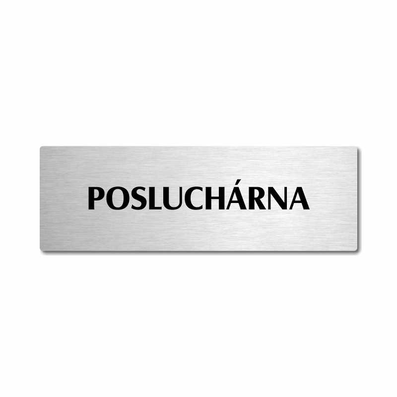 Posluchárna, stříbrná popiska na dveře